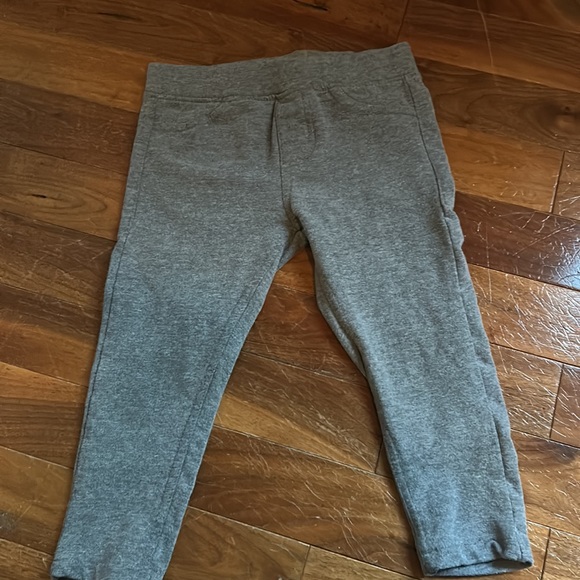 Size 4/5 vgoss pants xo - Picture 2 of 4